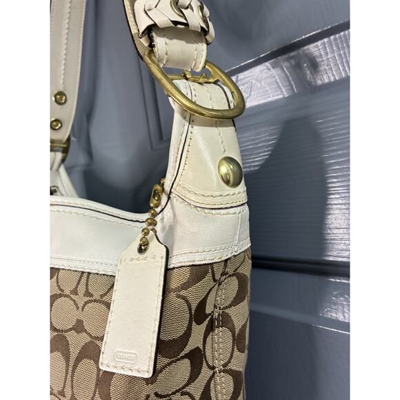 Coach 11437 Bleecker Bucket Bag Beige Canvas & White Leather Trim Purse - Picture 2 of 12